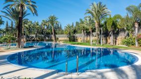 Lägenhet for sale in Medina de Banús, Nueva Andalucia