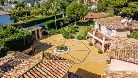 Villa for sale in Paraiso Barronal, Estepona Öst