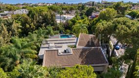 Villa en venta en Hacienda las Chapas, Marbella Este