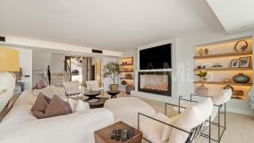 Villa for sale in Las Brisas, Nueva Andalucia