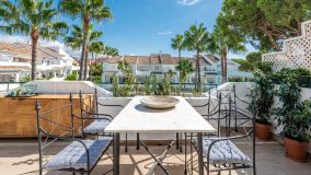 Penthouse for sale in El Presidente, Estepona East