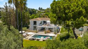 Villa for sale in Las Brisas, Nueva Andalucia