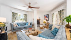 Villa en venta en Bel Air, Estepona Este
