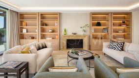 Villa for sale in Elviria, Marbella Est