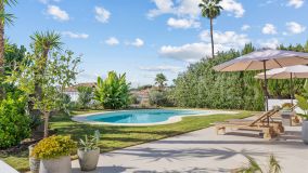 Villa for sale in Los Naranjos Golf, Nueva Andalucia