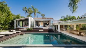 Villa for sale in Los Naranjos Golf, Nueva Andalucia