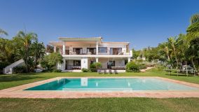 Villa en venta en Pavona Real, Marbella Ciudad