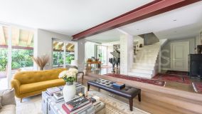 Villa for sale in Marbella Hill Club, Marbella Golden Mile