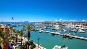 4 bedrooms penthouse in Sotogrande Puerto Deportivo for sale