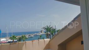 CHARMING PENTHOUSE APARTMENT WITH SEA VIEWS IN SOTOGRANDE PORT