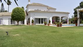 Villa for sale in Zona E