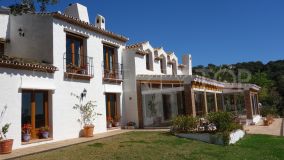 For sale 5 bedrooms country house in Casares Montaña