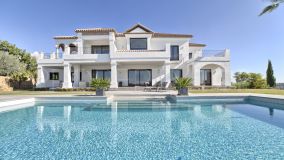 Top quality villa built to the highest standards situated on one of the best plots in Los Flamingos Golf Resort