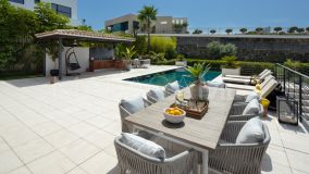 Villa for sale in El Herrojo, Benahavis