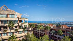 Apartamento a la venta en Magna Marbella con 3 dormitorios