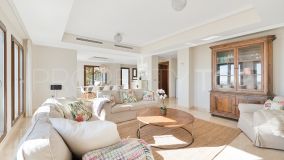 Villa a la venta en Benahavis Hills Country Club de 5 dormitorios