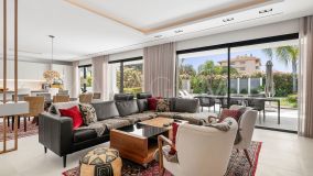 Villa for sale in Zona Casino, Nueva Andalucia