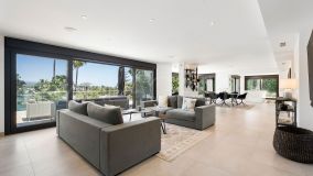 Villa for sale in Nueva Andalucia, Marbella