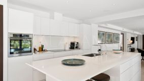 Villa for sale in Nueva Andalucia, Marbella