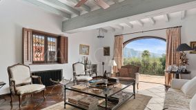 Villa for sale in Nueva Andalucia, Marbella