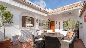 Town House for sale in Los Jarales, Nueva Andalucia