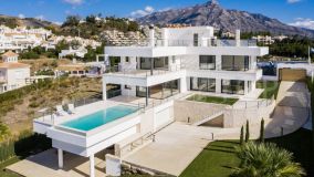 For sale villa in Haza del Conde with 4 bedrooms