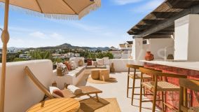 Duplex Penthouse for sale in Lomas del Marqués, Benahavis