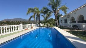 Finca for sale in El Velerin, Estepona East