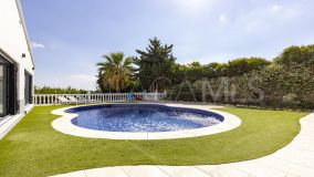 Bungalow en venta en Jardin Tropical, Manilva