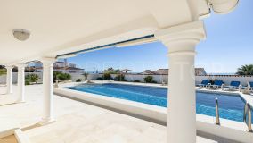3 bedrooms villa in Jardin Tropical for sale