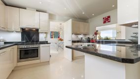 Takvåning for sale in Doña Julia, Casares