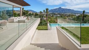 Villa en venta en Nueva Andalucia, Marbella