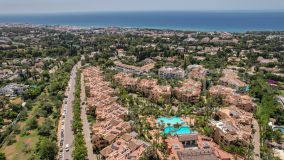 Apartamento en venta en Mansion Club, Marbella Golden Mile