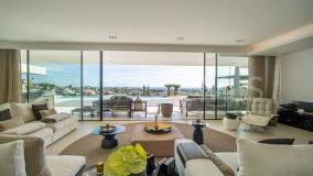 Villa for sale in La Alqueria, Benahavis