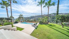 Villa for sale in La Alqueria, Benahavis