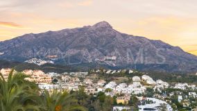 Tvåvånings takvåning for sale in Les Belvederes, Nueva Andalucia