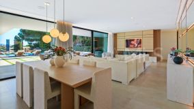 Villa en venta en Nueva Andalucia, Marbella