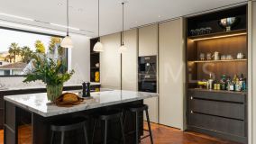 Villa zu verkaufen in Los Naranjos, Nueva Andalucia