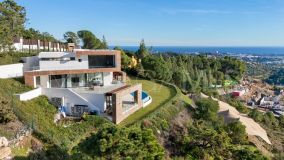 Villa en venta en El Madroñal, Benahavis