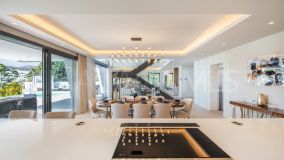 Villa for sale in El Paraiso, Estepona Öst