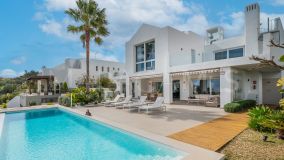 Villa en venta en La Mairena, Marbella Este