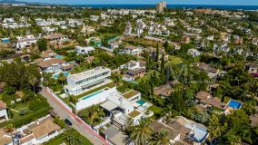 Villa for sale in Nueva Andalucia, Marbella