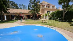 Villa for sale in Manilva
