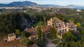 Villa for sale in Manilva