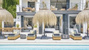 Villa en venta en Puerto del Capitan, Benahavis