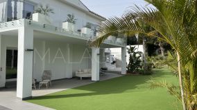 Villa for sale in Atalaya Golf, Estepona East