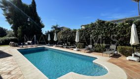 Villa for sale in San Pedro Playa, San Pedro de Alcantara