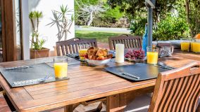Villa for sale in San Pedro Playa, San Pedro de Alcantara