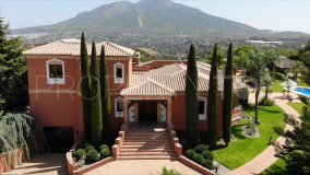 Villa for sale in Coin with 6 bedrooms