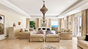 Villa with 4 bedrooms for sale in Elviria